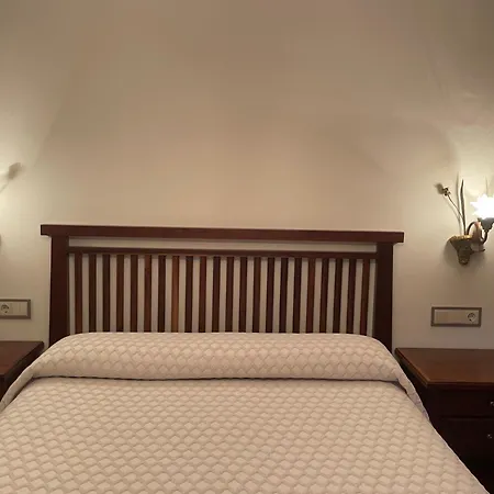 Apartamentos Rio Sil-Casa Rural En Sober- Ribeira Sacra شقة فندقية